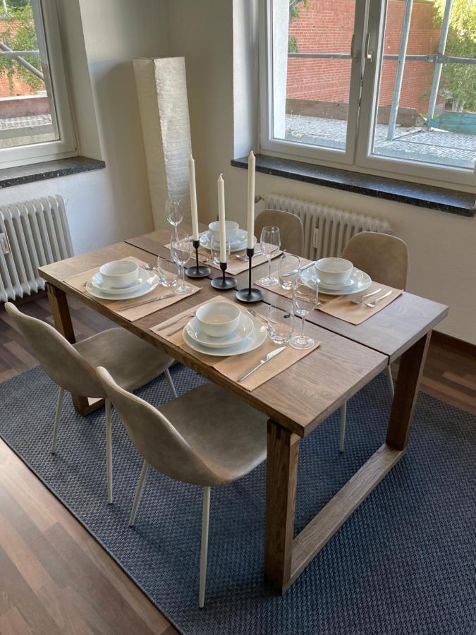 Airport Apartment Fuer 4 - Smart Tv - Kueche - Echarger Hamburg Exterior photo