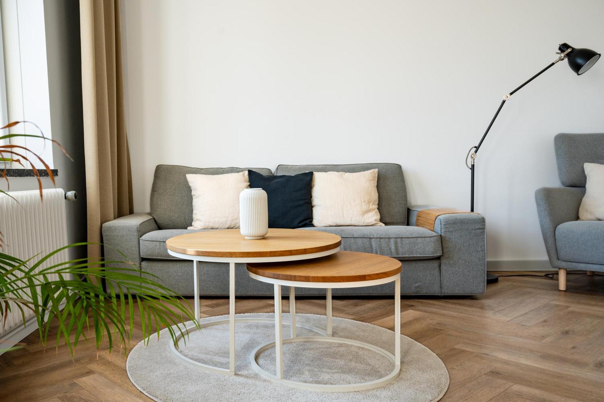 Airport Apartment Fuer 4 - Smart Tv - Kueche - Echarger Hamburg Exterior photo